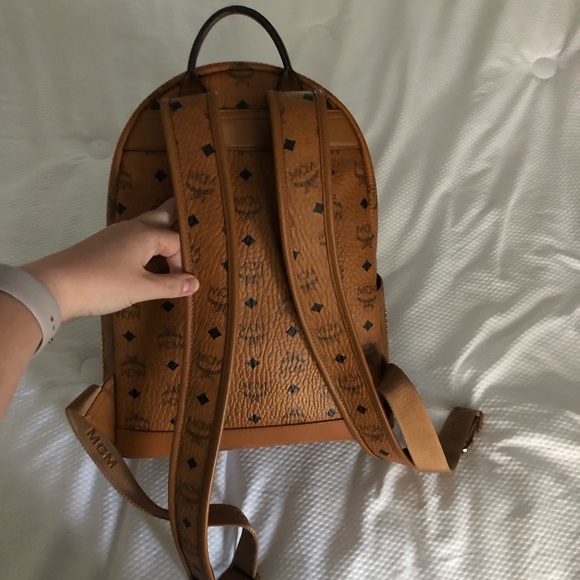 Mcm stud backpack - Picture 2 of 7